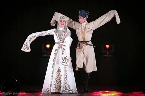 Народный костюм осетинов