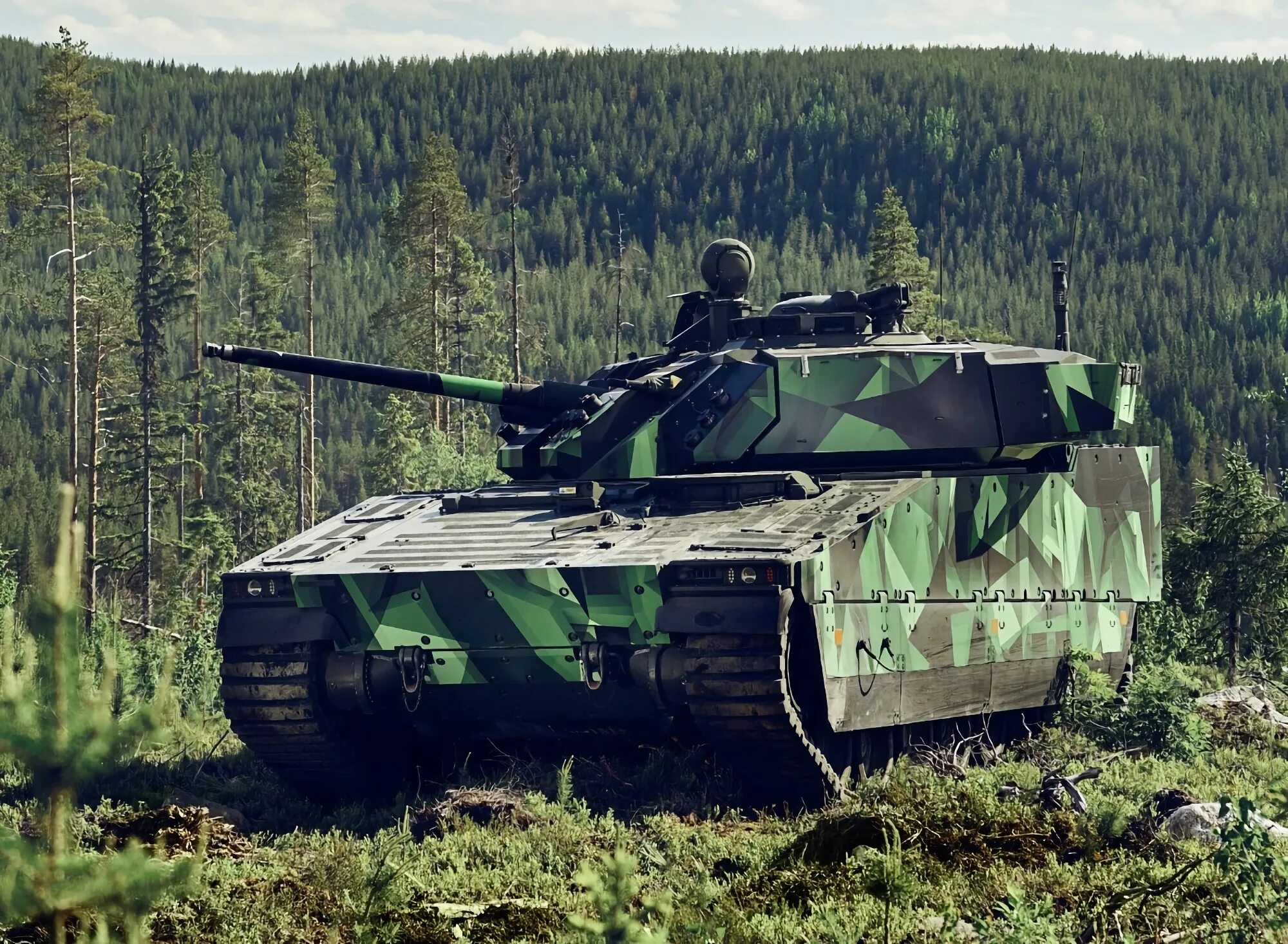 Бмп cv90. Cv90 ifv. cv90 mk iv. бмп швеции cv90.