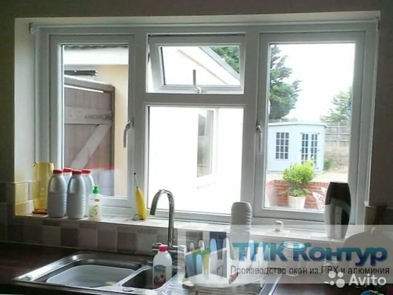 окна пвх на кухню. пластиковое окно на кухню. сдвижное кухонное окно рехау. окна пвх на кухню. Plastikovye окна кухня.