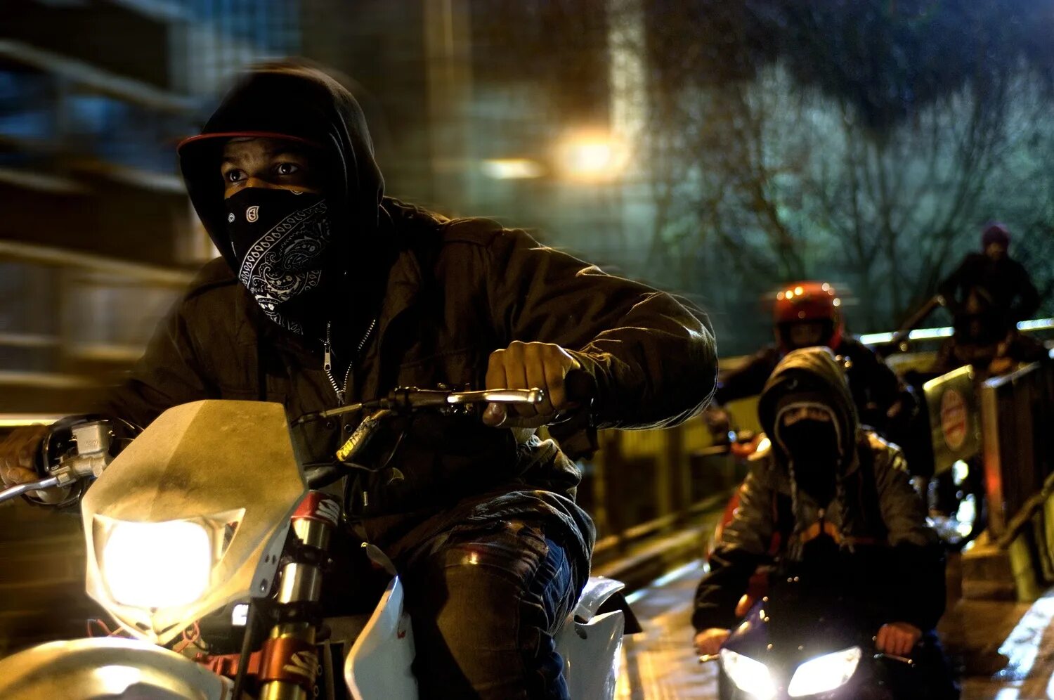 Attack the block. Чужие на районе 2011. фильм чужой район. чужие на районе / attack the block (реж. джо корниш, 2011). фильм чужие на районе монстры.