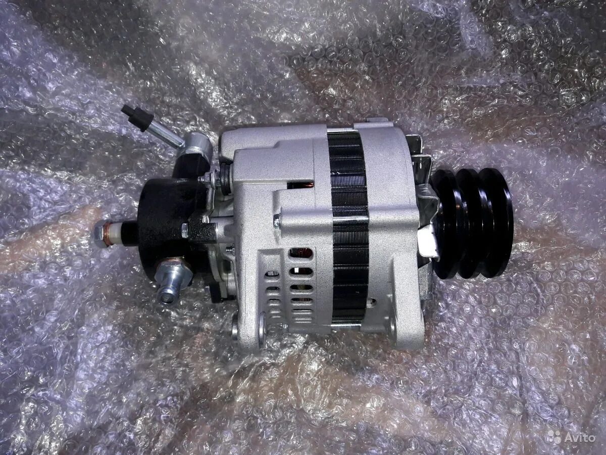 Генератор isuzu elf 24v 90a. Генератор исузу 24в. Генератор исузу 24 вольта. Запчасти на исузу эльф 4hf1 генератор. Генератор isuzu 4hf1 lr260512 оригинал.