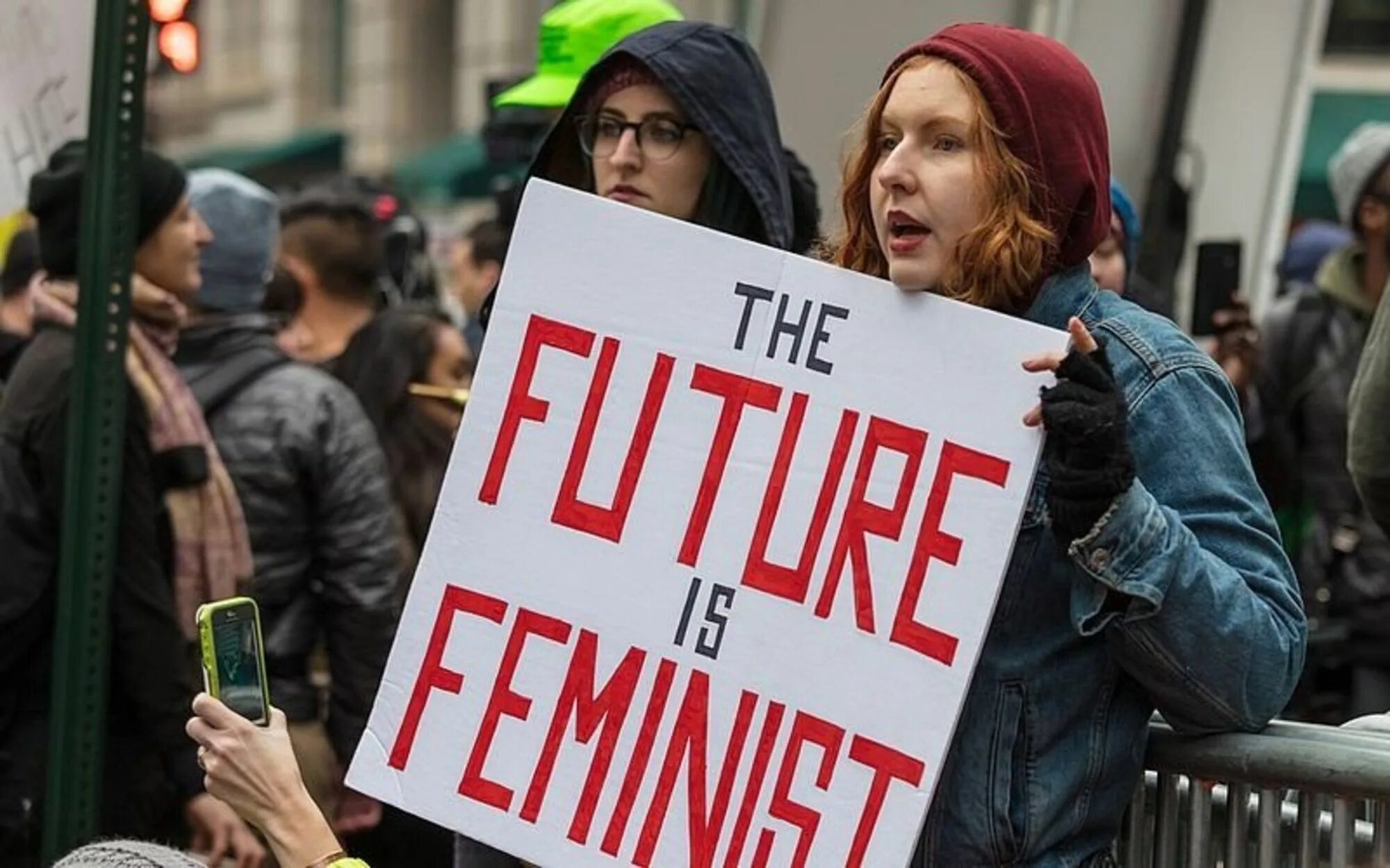 Society has. Феминизм. Феминистки в США. Феминизм фотографии. Флаг феминизма.