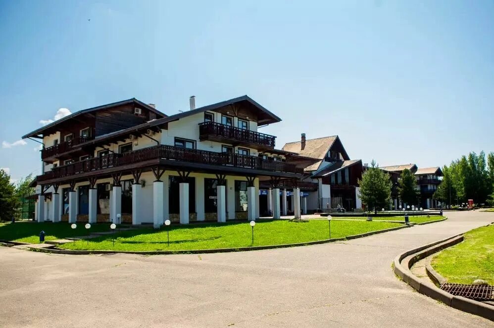 Волен спорт. Спортивный парк Волен Яхрома. Парк Волен Яхрома бассейн. Волен Яхрома бассейн. Спортивный парк Волен бассейн.