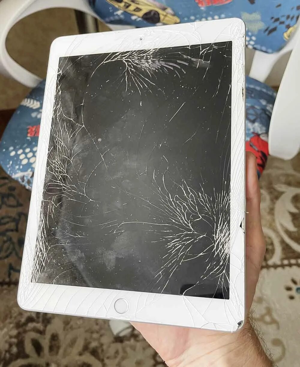 Айпад 2 замена стекла. Ipad air 1 стекло. Ipad 4 сенсор. Замена стекла на айпад. Ipad mini 2133 дисплей.