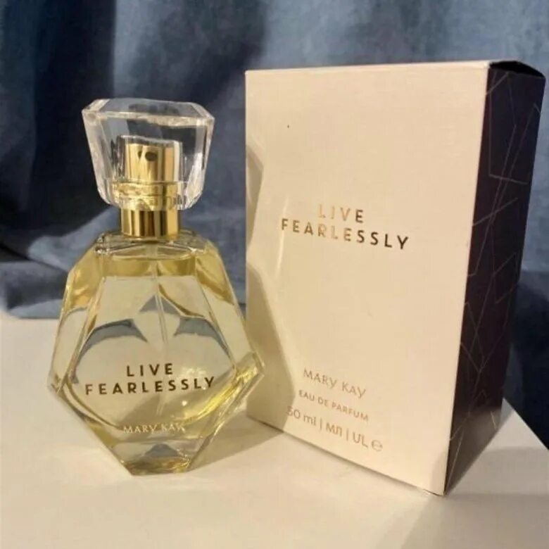 Dream fearlessly mary kay. Dream fearlessly mary kay. Мери кей dream fearlessly. Духи love fearlessly. Туалетная вода live arlessly.