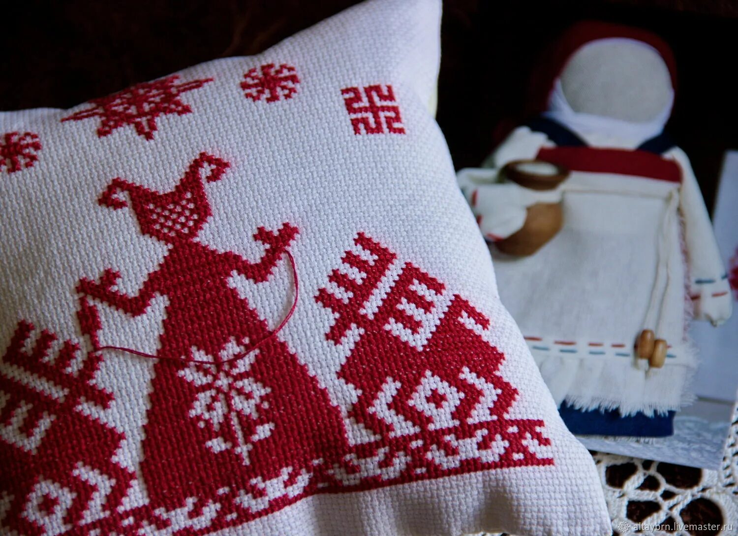 панна славянский орнамент. славянские обереги vishivka. обережная вышивка славян чур. старославянская вышивка. орнамент свастика ткачество.