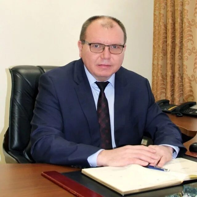 Сайт администрации киришского муниципального. Глава администрации Кириши Дмитриев.