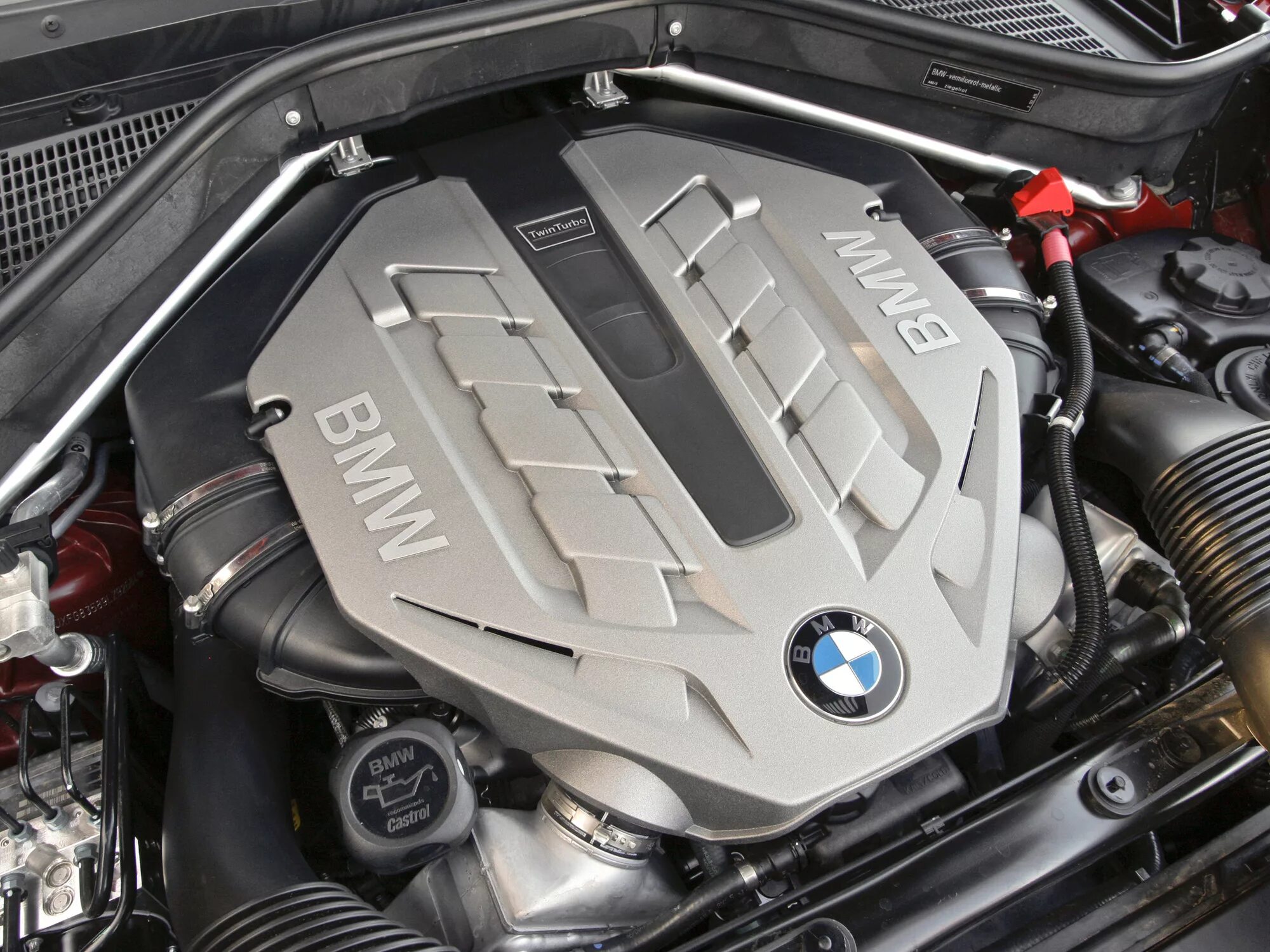 Двигатель бмв x6. X6 BMW e71 4.4 двигатель. BMW x6 m57. Двигатель BMW x6m. BMW x6 f мотор.