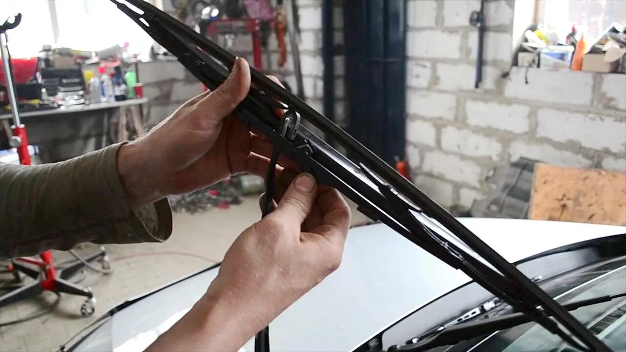 Как поменять дворники на ладе. Щетки стеклоочистителя фольксваген поло. щетки стеклоочистителя для vw polo 2011. дворники автомобильные volkswagen polo. рычаг щетки стеклоочистителя фольксваген поло седан.