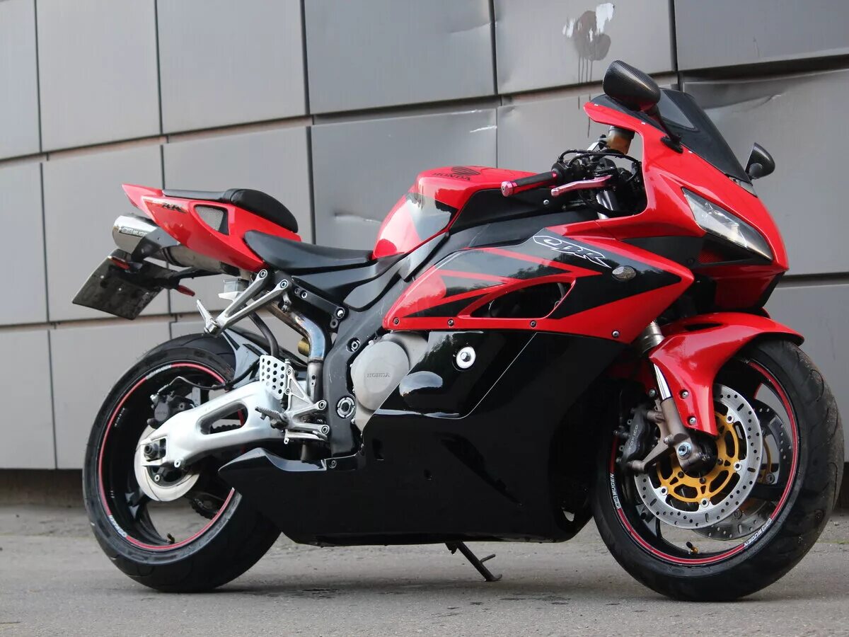 Honda 1000rr fireblade. Honda cbr 1000 r. Honda 1000 rr. Honda cbr 1000 fireblade. Хонда сбр 1000рр.