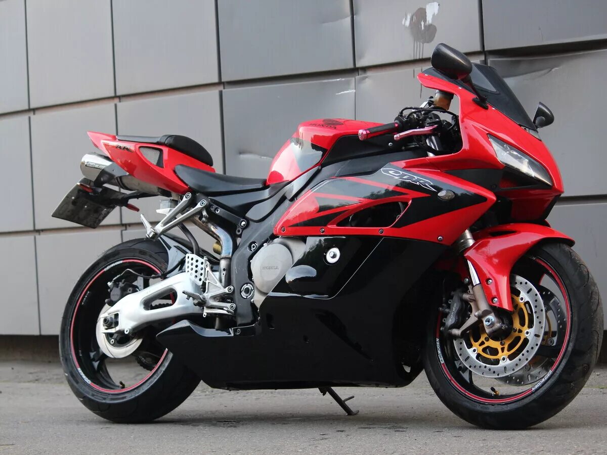 Хонда СБР 1000рр. Honda cbr1000rr Fireblade. Honda 1000rr Fireblade. Honda 1000rr Fireblade красный. Honda cbr fireblade