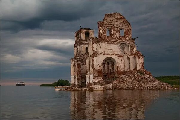 Затопленный город фото