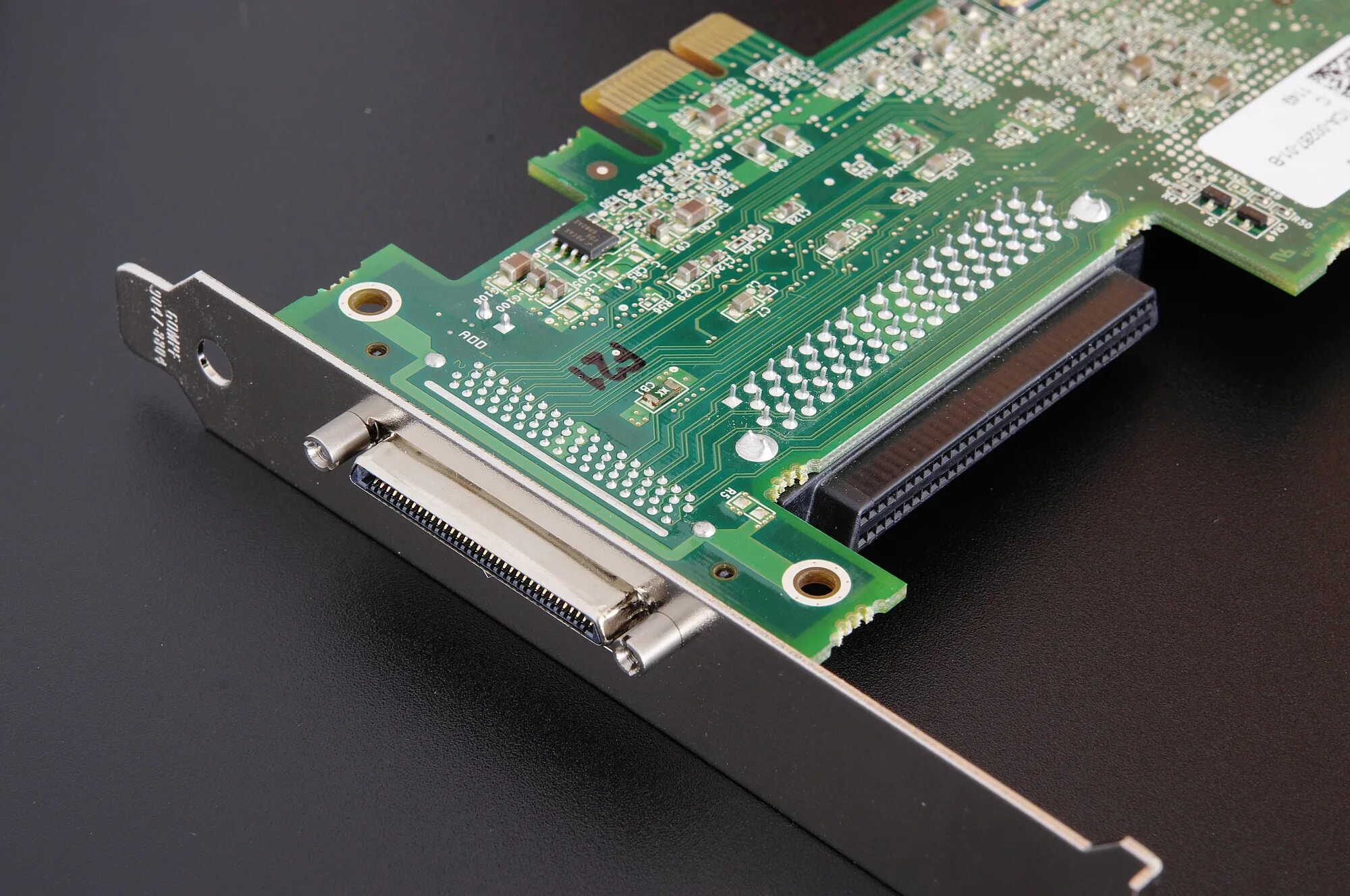 Scsi controller. Scsi контроллер pci. nx6200ax-td256. adaptec aic-7870. scsi 2930.