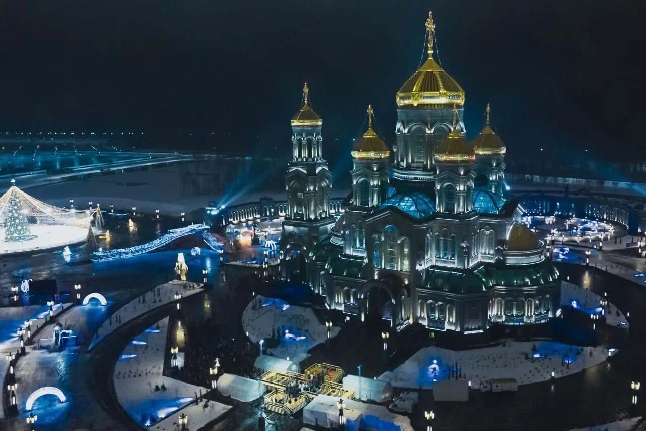 Крещение 2024 храм вооруженных сил. Главный храм вооруженных сил российской крещение. Крещение купание крестный ход. Купель для крещения в храме вооруженных сил рф. Храм вооружённых сил в подмосковье.