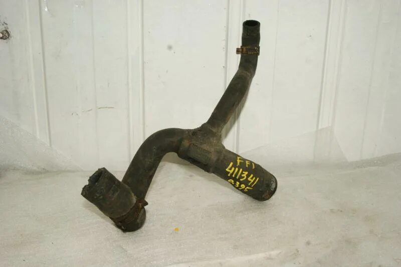 Патрубки системы охлаждения фокус. Патрубки системы охлаждения фокус. Патрубки системы охлаждения форд фокус 1. Патрубки системы охлаждения фокус. Шланг охлаждающей жидкости ford c-max.