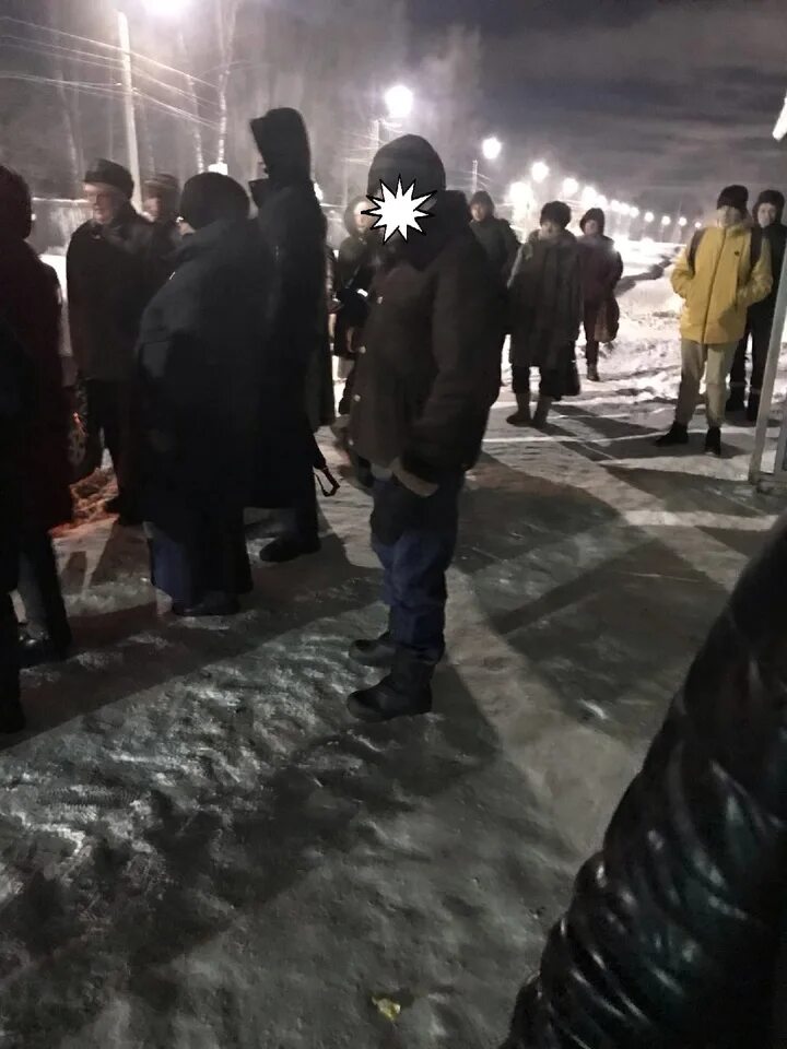 Животные в снегу замерзают. Замерзший щенок. Якутский ребенок на морозе. Самое страшное существо замеченное в ледяной воде. Самое страшное существо замеченное в ледяной воде.