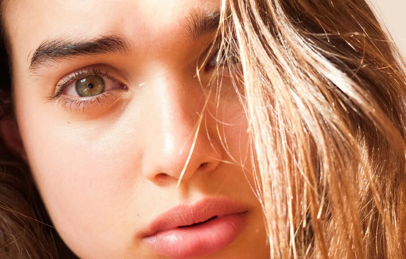 Зеленоглазые деффки. Зеленоглазые деффки. Диана габуева. Потное лицо девушки. Красивые зеленоглазые девушки.