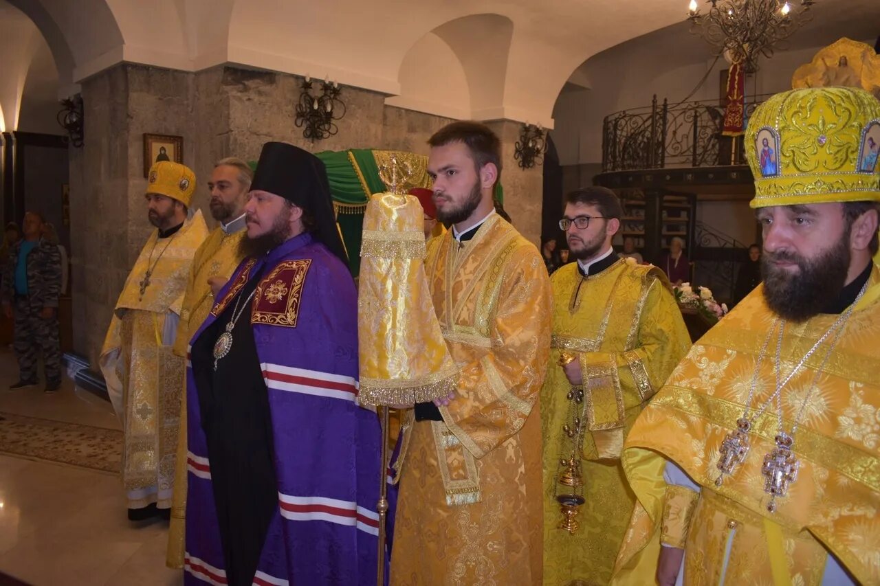 Сайт симферопольской и крымской епархии. Симферопольская православная епархия. Епископ каллиник. Правящий архиерей крымской епархии. Симферопольская православная епархия.
