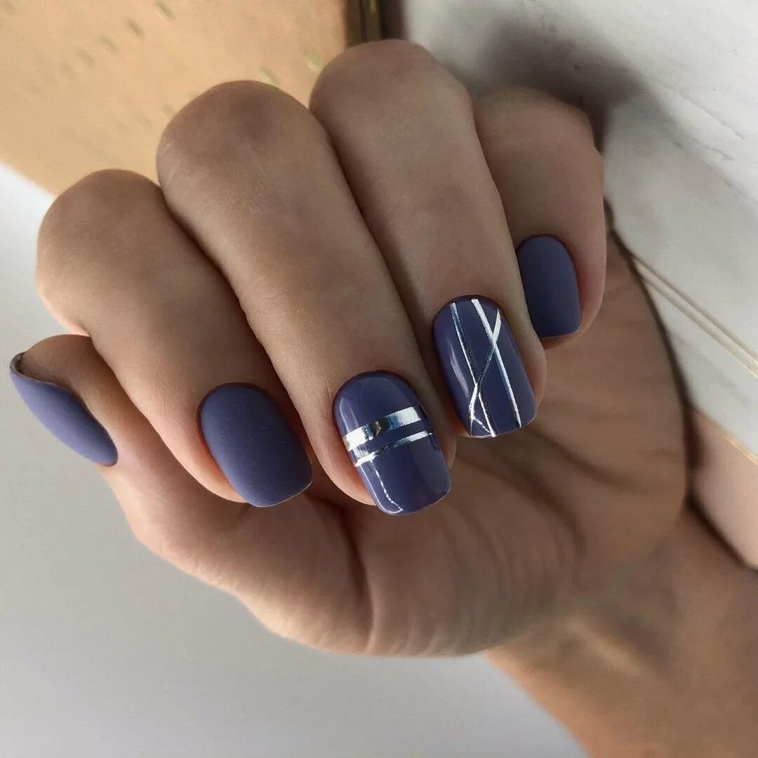 синий матовый маникюр миндаль 2022. маникюр 2023 новинки матовые. маникюр серый с розовым матовый. стильный матовый маникюр. маникюр 2023 новинки матовые.