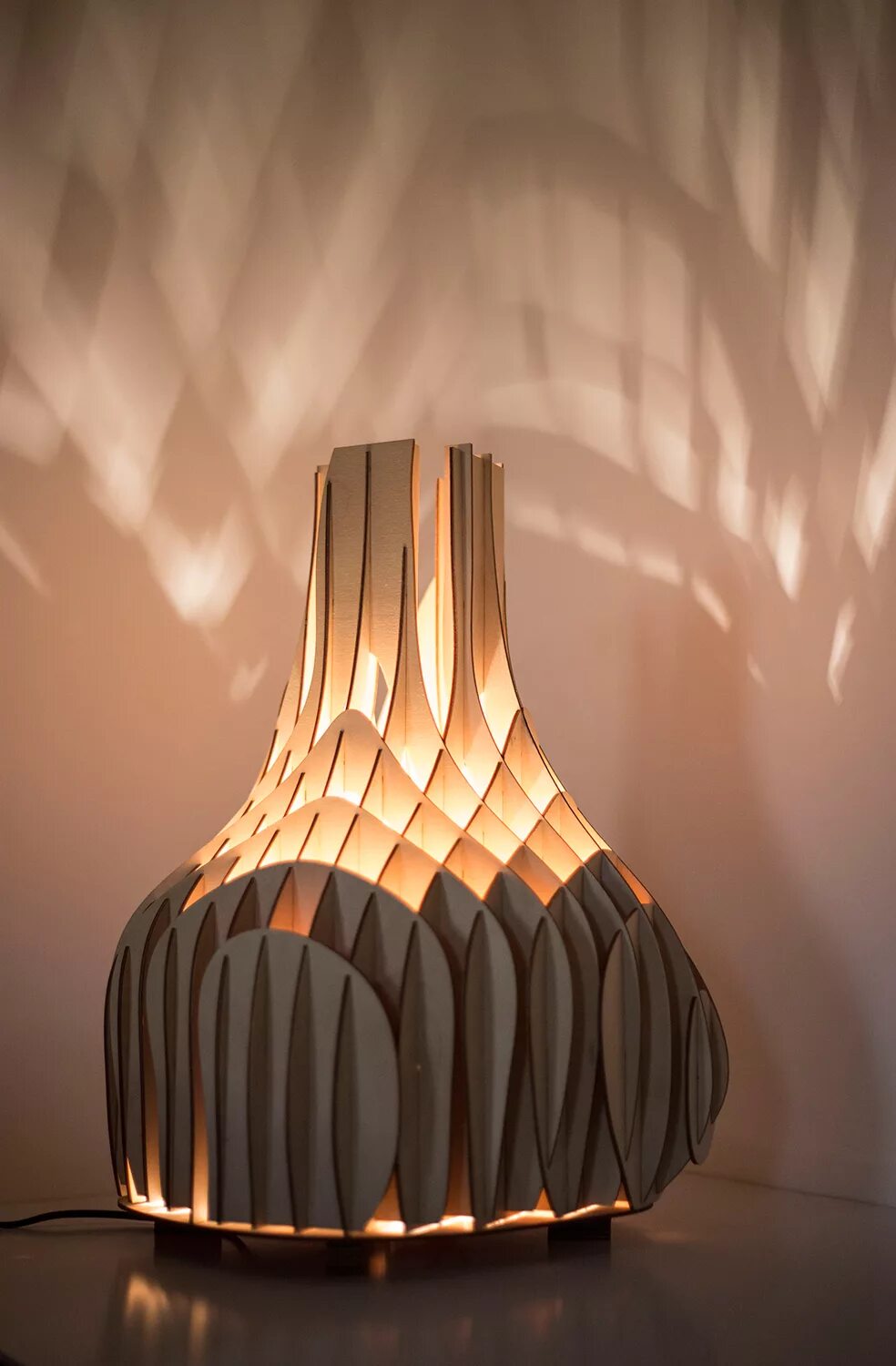 Design лампы. Дизайнерские светильники в интерьере. Необычные торшеры. Design лампы. Дизайнерские настольные лампы.