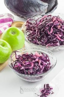 Салат из краснокочанной капусты с яблоком