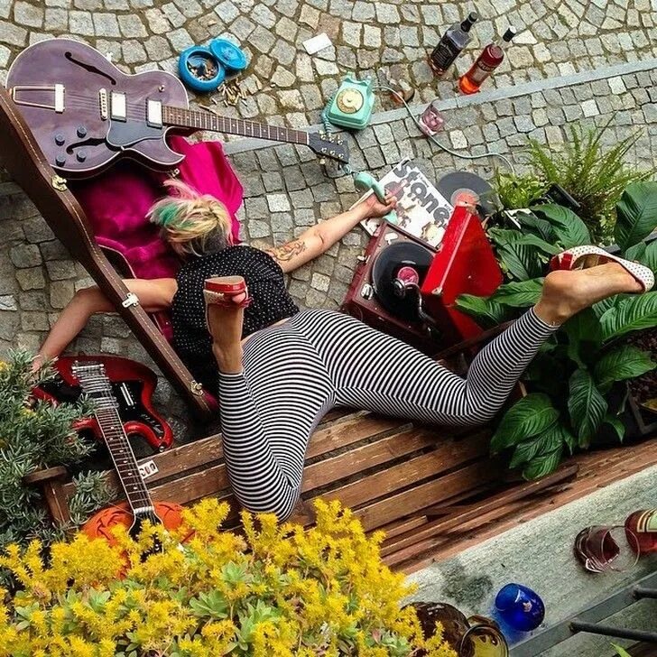 смешно про прыжки с парашютом. необычные ситуации. люди и животные на природе. необычные ситуации. фотограф сандро джордано.