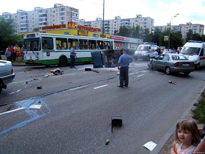 Разрушенный дом. Декабрь в городе. Пострадавшие при обрушении здания. Взрыв газа в нижнем новгороде мещерский. Чп в городе.