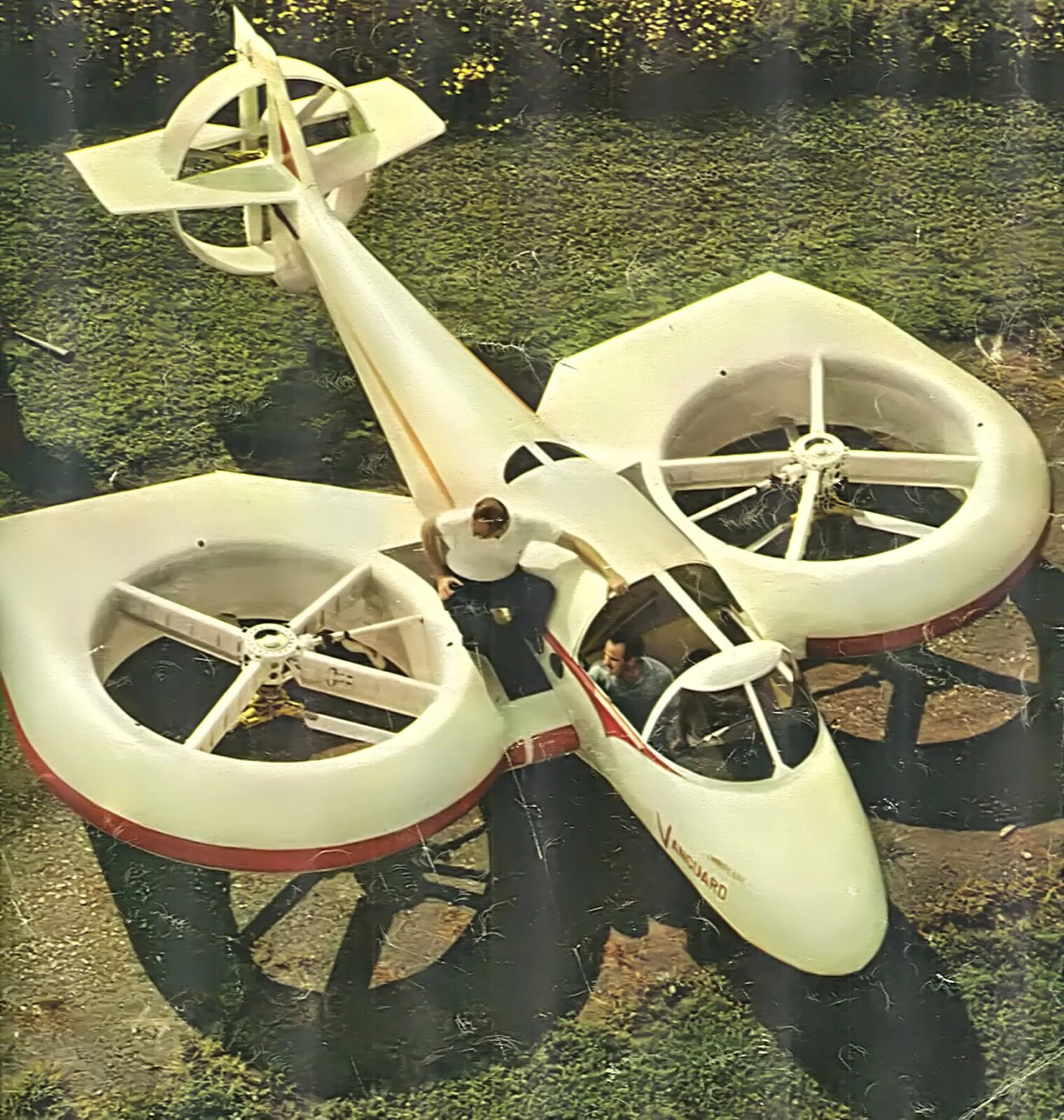 Аппарат вертикальный взлет. VTOL БПЛА. Конвертоплан с 4 винтами. Летательные аппараты. Летательный аппарат с пропеллером.