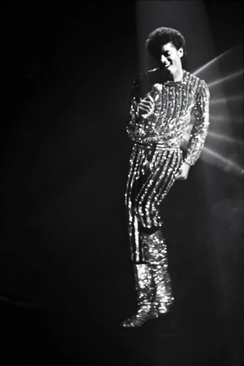 Michael jackson rock with you official video. Jackson rock. Michael jackson rock. Майкл джексон рок виф ю. Майкл джексон рок фото.