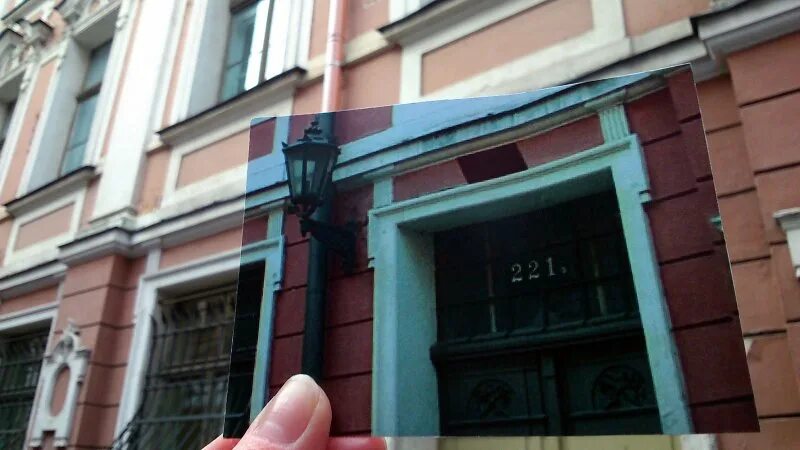 Дом где снимали шерлока холмса. Бейкер стрит 221 рига. Дом шерлока холмса в риге. Дом где снимали шерлока холмса. Улица шерлока холмса в риге.