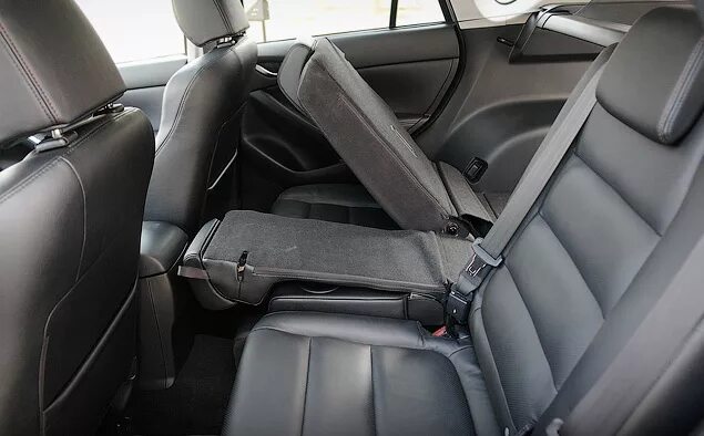 Задние сиденья мазда 6. Заднее сиденье Мазда СХ-5. Заднее сиденье Мазда 6. Задний ряд сидений Mazda cx5.