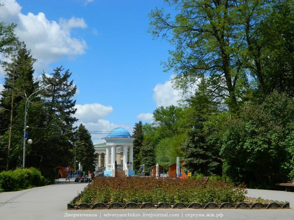 Дк вгс афиша. Парк ВГС Волжский. Парк Гидростроитель Волжский. Парк ДК ВГС Волжский. Ротонда парк Гидростроитель Волжский.