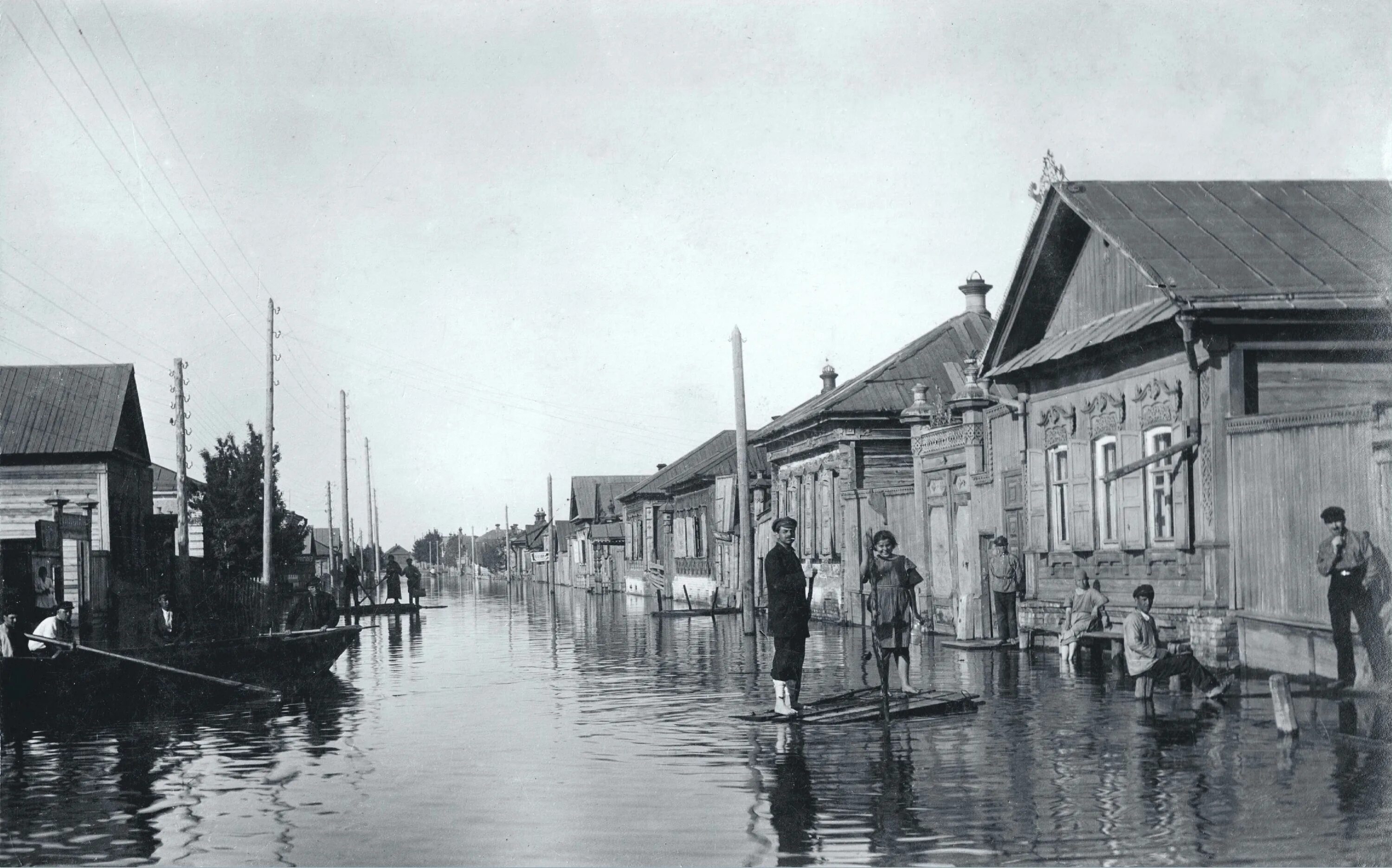 Ул центральная энгельс. Энгельс. Наводнение 1926 г.. Наводнение Сызрань 1926. Сызрань наводнение 1926 года. Наводнение в Сызрани 1926г.