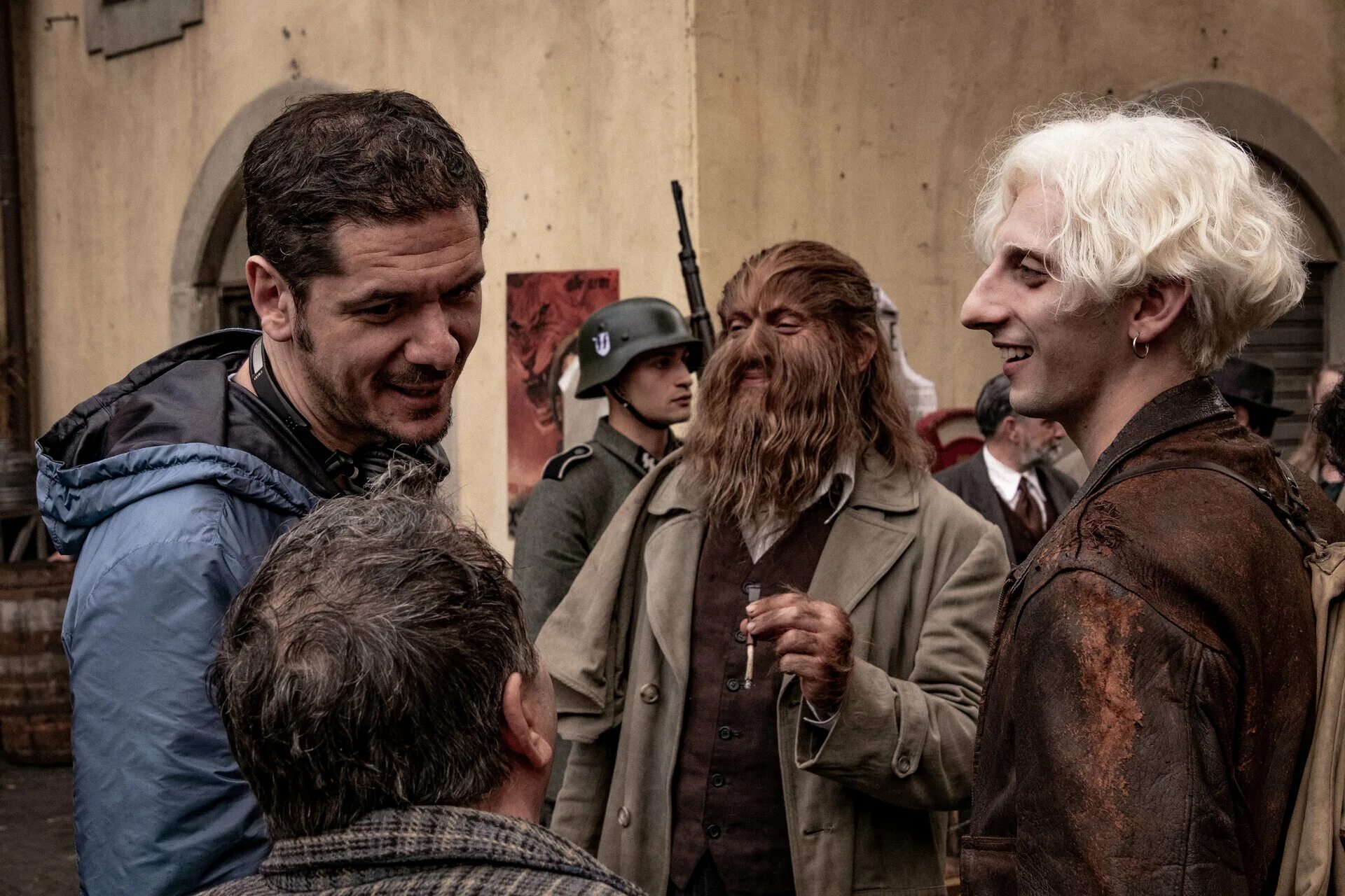 Отчаянные фрики freaks out 2021. Отчаянные мстители фильм 2021. Отчаянные мстители - freaks out. Отчаянные мстители (2021). Отчаянные мстители фильм 2021.