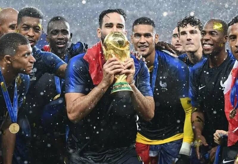 Действующий чемпион футбола. Победа Франции на ЧМ 2018. Победа сборной Франции 2018.