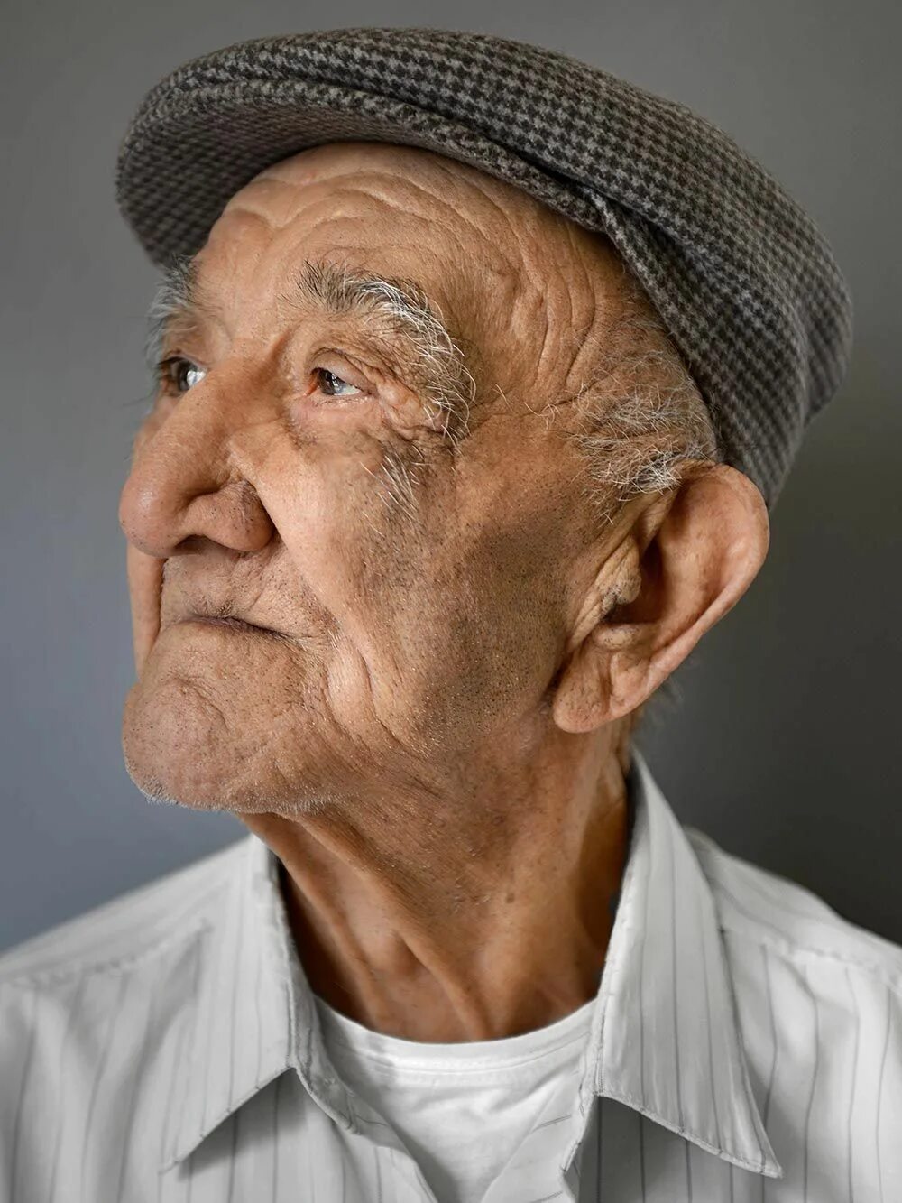 Old man face. Лицо старика. Фотопортрет старика. Портрет старого человека. Фотопортреты людей разных возрастов.