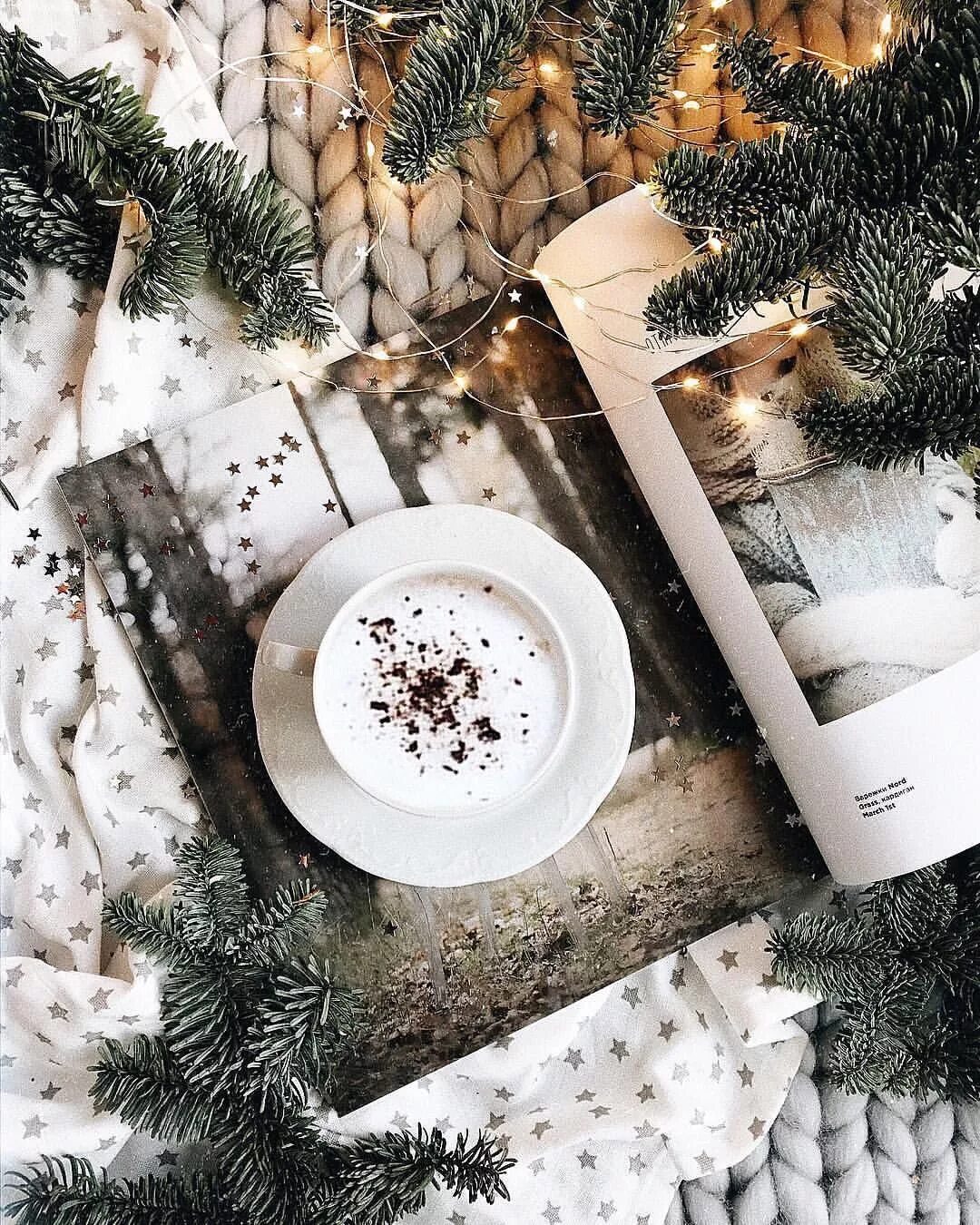 Инстаграм фото. Зимняя фотосессия. Девушка зимой. Январь инстаграм. Свободные окошки зима.