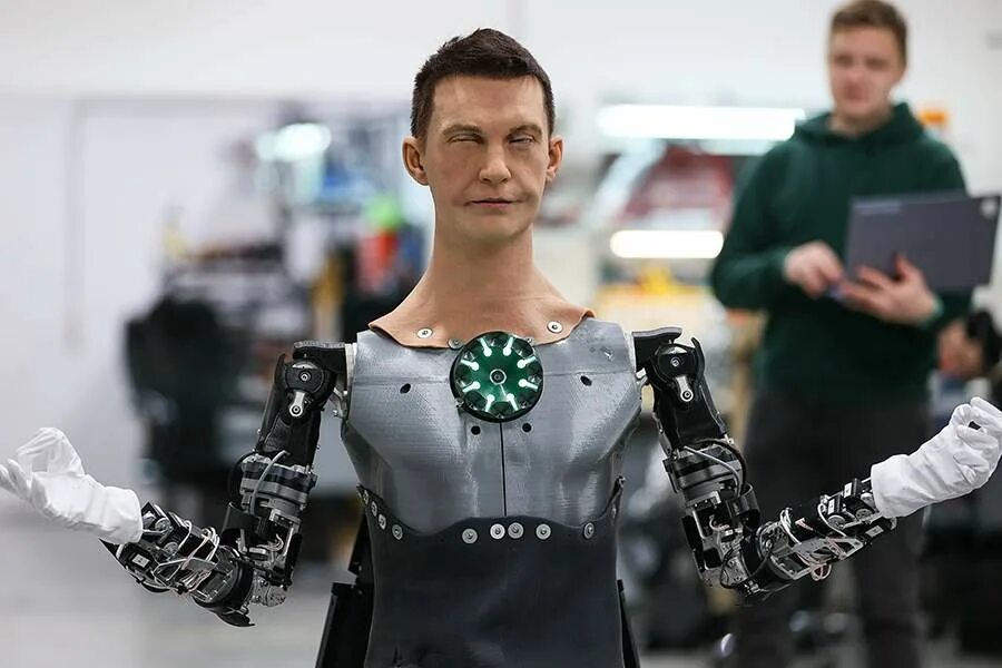 Есть в мире робот человек. Promobot робот robo-c. робот пермь promobot. роботизированный человек.