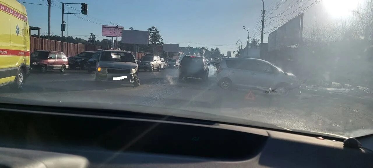 Читинская пробка. Авария возле макси в Чите 9.08.2022.