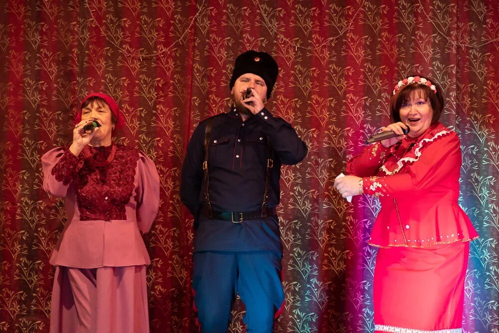 Заслуженный коллектив алтайского края народный ансамбль «древляне». Ансамбль земляки. Группа земляки саранск состав. Ансамбль земляки. Ансамбль земляки.