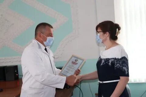 20 медработников