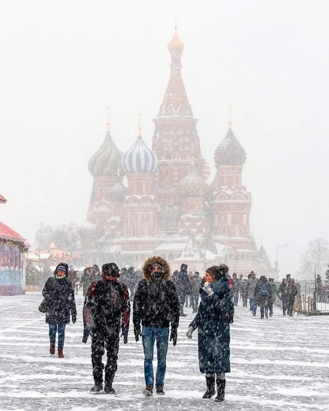 Москва зимой. Зима в Москве сейчас. Красная площадь в снегу. Москва зимой сейчас. Воздух в москве 2020