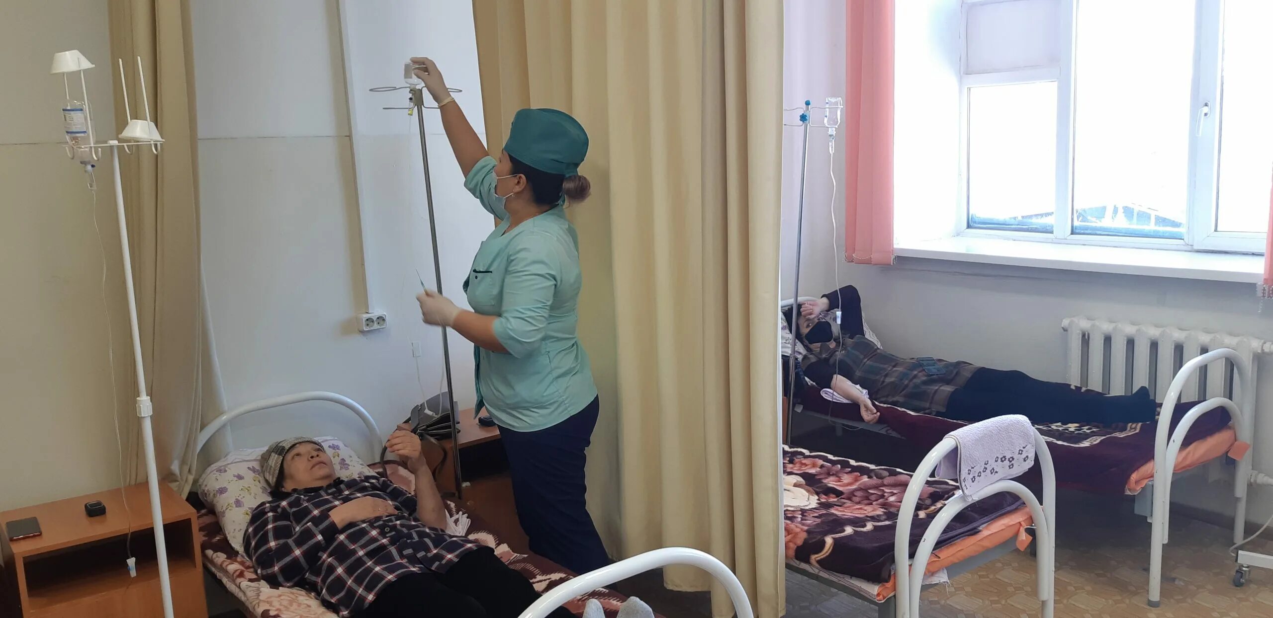 Стационар на дому в поликлинике. Дневной стационар. дневной стационар на дому. стационар на дому и дневной стационар. стационар на дому фото.