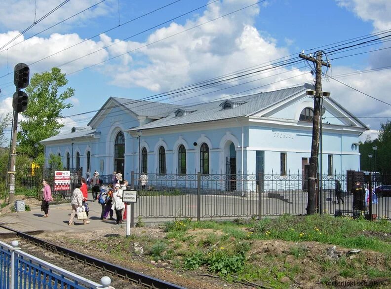 Рауту сосново. Станция Сосново Ленинградская область. Сосново Ленинградская область вокзал. ЖД вокзал Сосново. Здание вокзала Сосново.