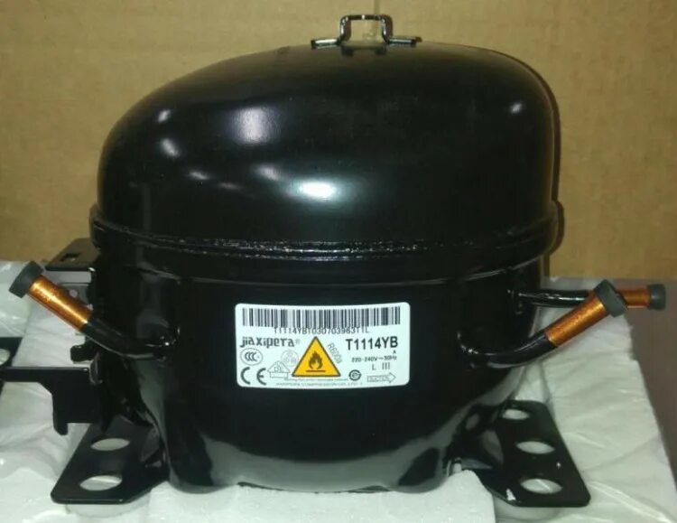 Компрессор fl2088-sd. Sharp sj-p48n. Холодильник шарп компрессор. Холодильник шарп с ледогенератором. Компрессор для холодильника хитачи fl20s88nad холодопроизводительность.