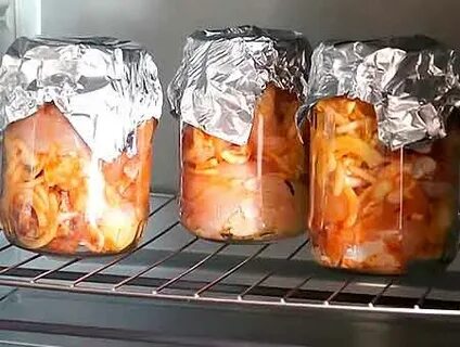 Курица в духовке в банке собственном соку