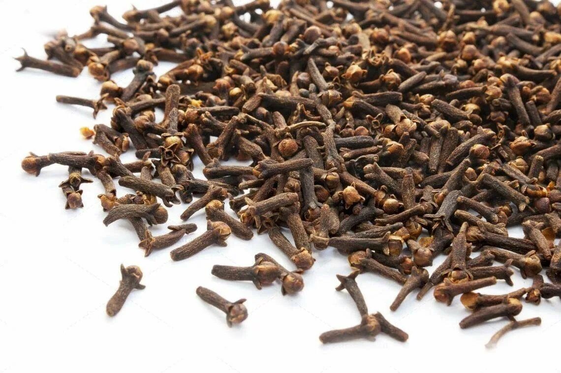 Цветы гвоздики приправа. Гвоздика специя. Гвоздика молотая. Гвоздика приправа. Бутон гвоздики пряность.