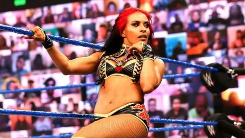 Zelina Vega Returns to WWE on SmackDown.