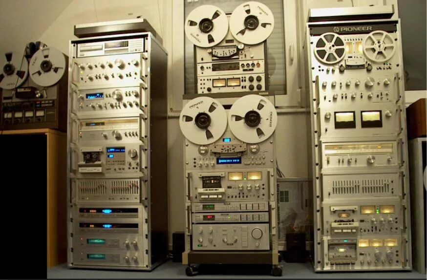 Аудио винтаж. Pioneer винтаж hi-fi. стойка пионер винтажной аудио аппаратуры. pioneer vintage. винтажная стойка pioneer.