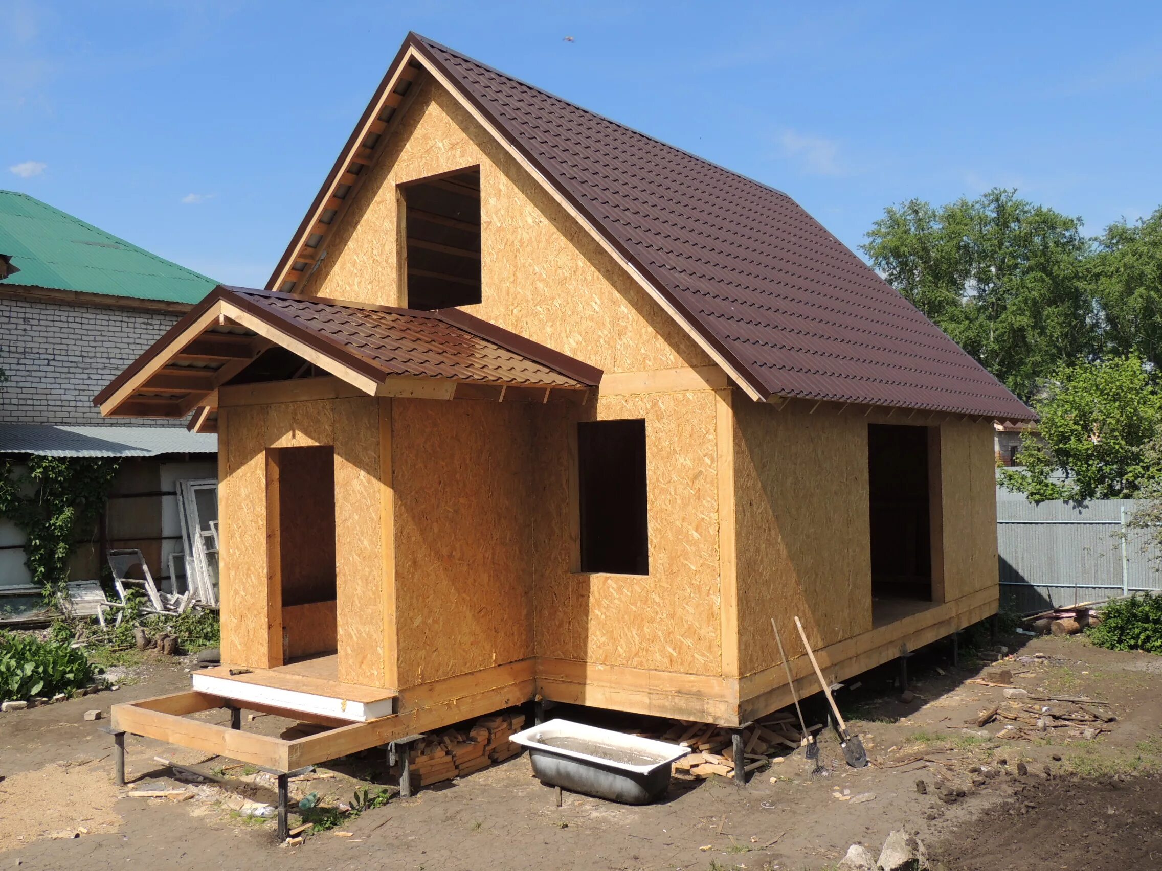 Дома из сип панелей цена фото. Дом из СИП панелей. Дом из SIP панелей. Дачный дом из СИП панелей. Домик из СИП панелей.